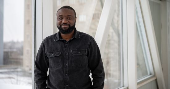 Photo: Schulich Medicine & Dentistry researcher and bioinformatician Abayomi Olabode is working on an algorithm to help researchers better classify HIV's constantly changing strains. (Megan Morris/Schulich Medicine & Dentistry) Schulich Medicine & Dentistry researcher and bioinformatician Abayomi Olabode is working on an algorithm to help researchers better classify HIV's constantly changing strains. (Megan Morris/Schulich Medicine & Dentistry)