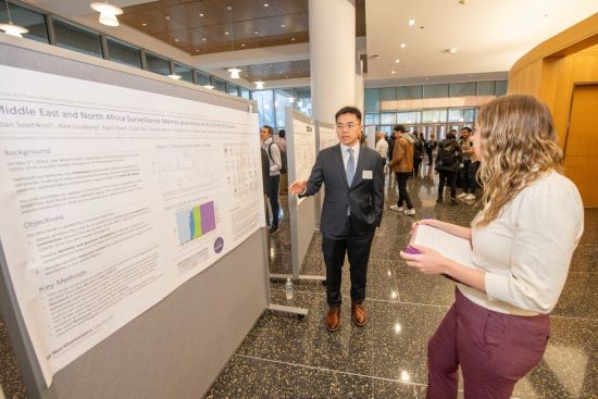 Alan Soetikno, a fourth-year MD/MBA student, showcased his research which provided an update on COVID-19 cases and surveillance in the Middle East and North Africa as part of Global Health Day. (Photo: Randy Belice) Alan Soetikno, a fourth-year MD/MBA student, showcased his research which provided an update on COVID-19 cases and surveillance in the Middle East and North Africa as part of Global Health Day. (Photo: Randy Belice)