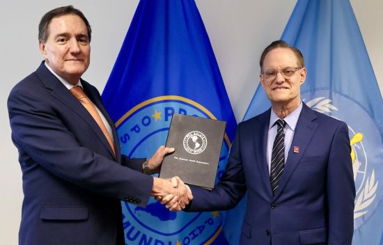 PAHO Director Dr. Jarbas Barbosa (left) with AHF President Michael Weinstein. (photo credit: PAHO) PAHO Director Dr. Jarbas Barbosa (left) with AHF President Michael Weinstein. (photo credit: PAHO)