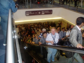 AIDS 2006: Conference delgates move about the world's largest HIV/AIDS conference. AIDS 2006: Conference delgates move about the world's largest HIV/AIDS conference.