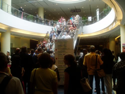 Photo: AIDS 2006: Delegates make their way to conference sessions, presentations, exhibitions and events. AIDS 2006: Delegates make their way to conference sessions, presentations, exhibitions and events.