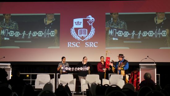 Elder Myeengun Henry, Indigenous Knowledge Keeper at Waterloo, provided the closing remarks by presenting an Eagle Staff and a Wampum belt to the audience, as a reminder to the original agreements between First Nations and the Canadian Government in the 18th century.