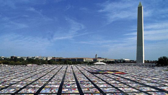 Photo: AIDS MEMORIAL QUILT laid out in Washington DC AIDS MEMORIAL QUILT laid out in Washington DC